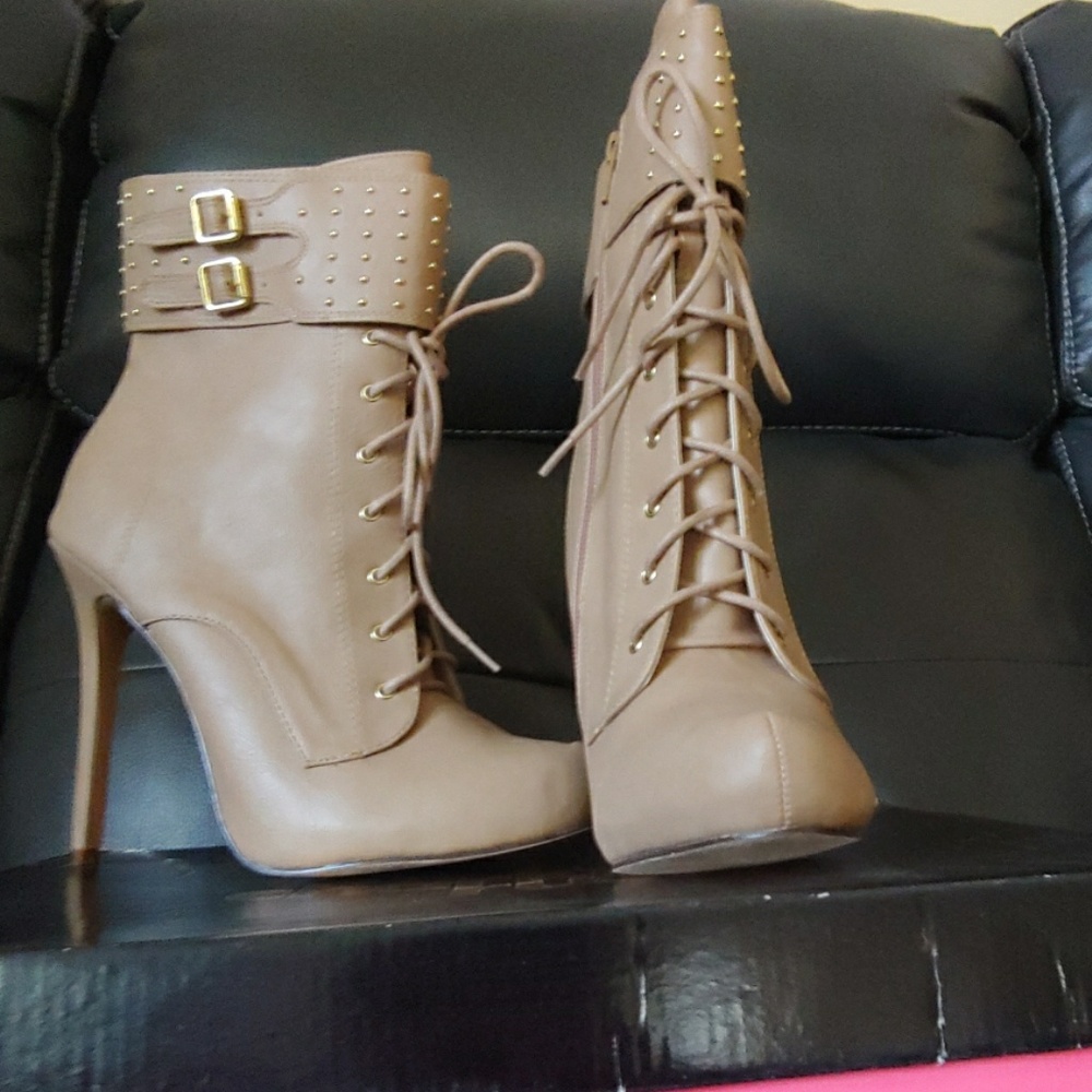 Tan stiletto boots